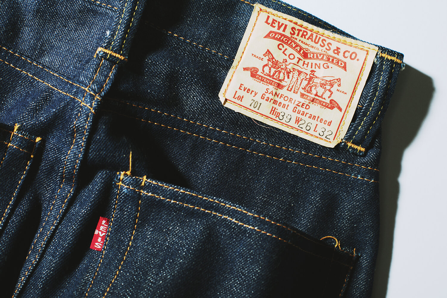 levis paper tag