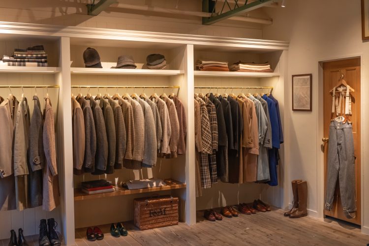 竭｡2F繧ｷ繝ｧ繝・ヵ繧夂判蜒-  