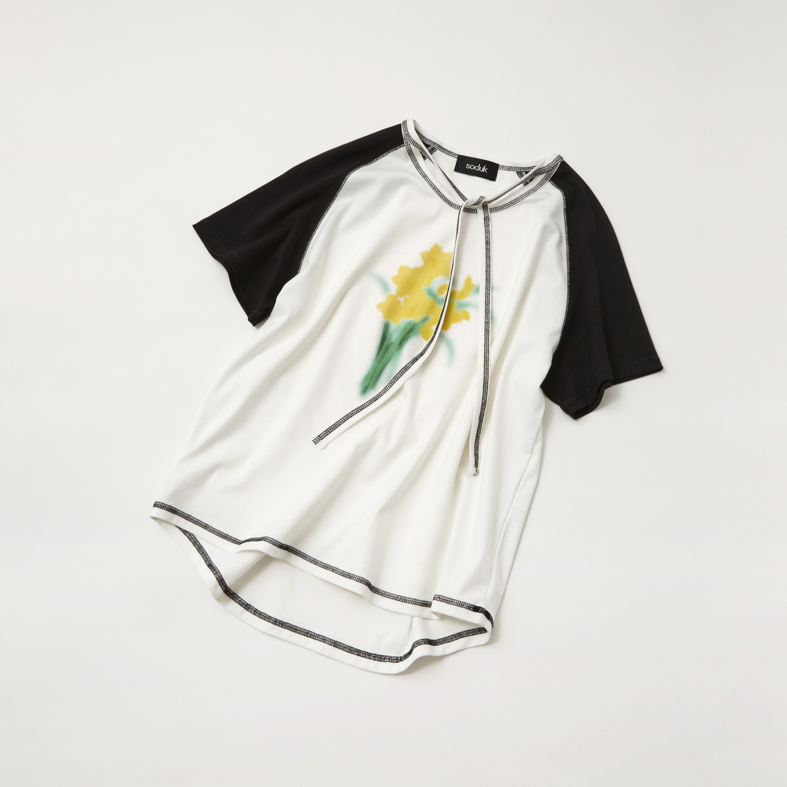 スドークのTシャツ