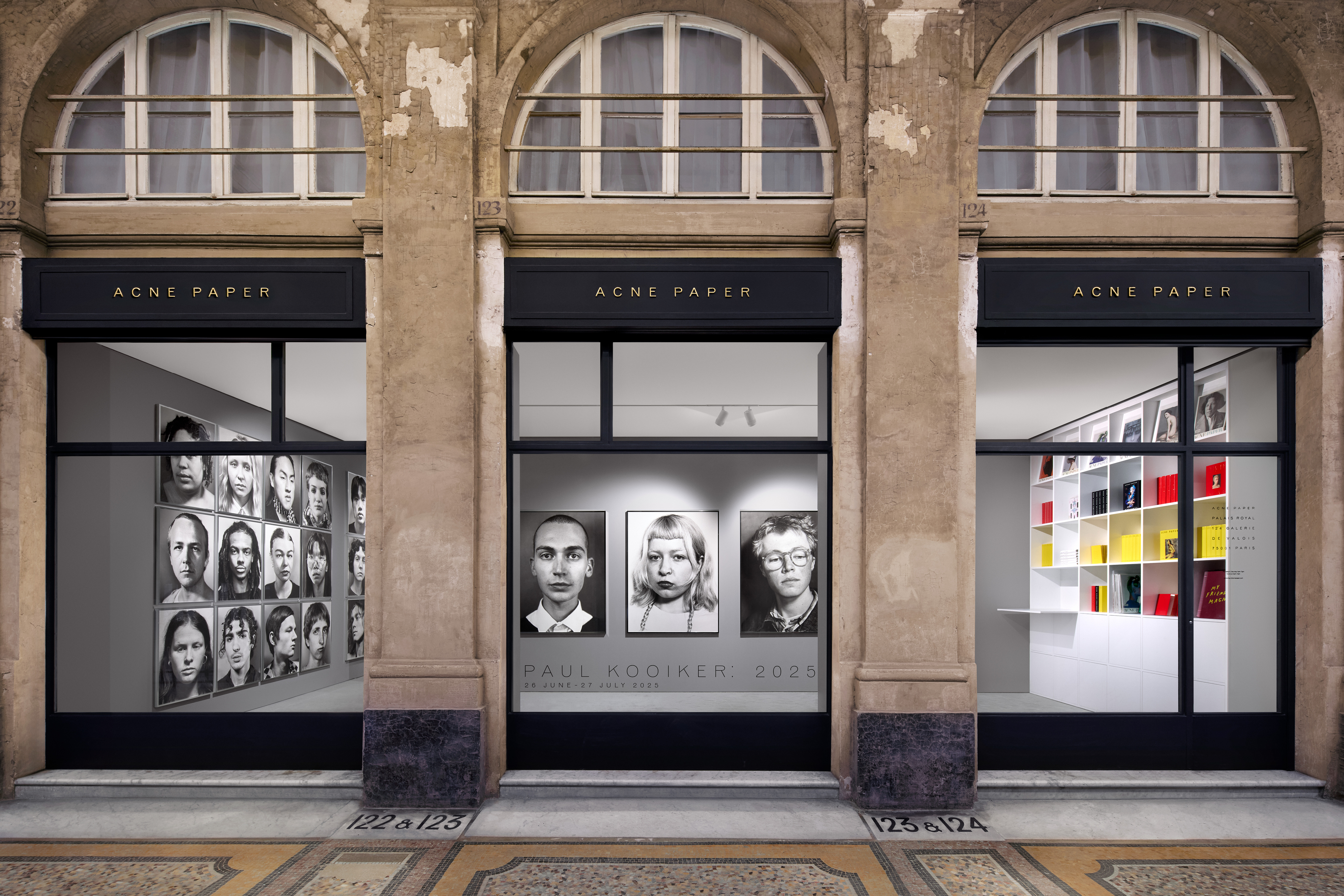 Acne Studiosがパリにギャラリーをオープン。第一弾は若者42名の”今”を捉えたポール・コイカーの写真展。