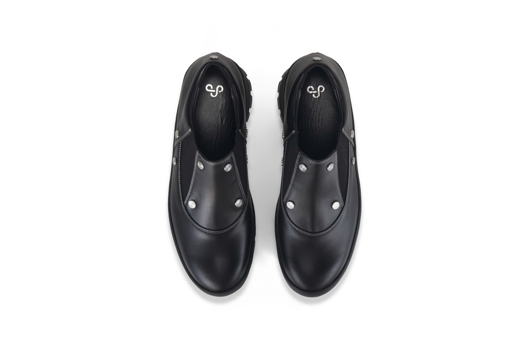 OAOが手がける新作シューズ「LES ARCS BOOTS LOW」と「THE CURVE 2」が 