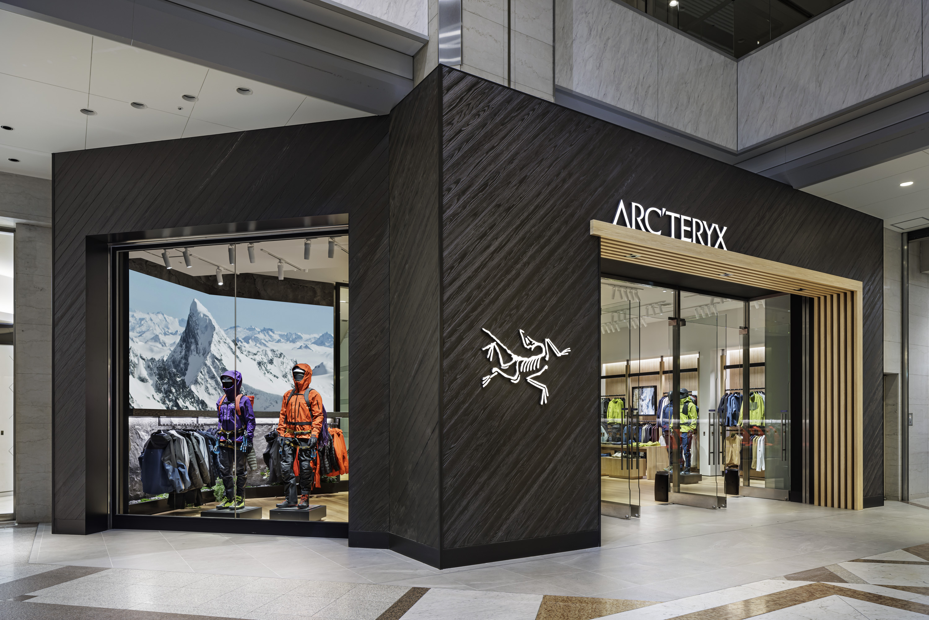 ARC’TERYXの国内最大級ストアが池袋にオープン!