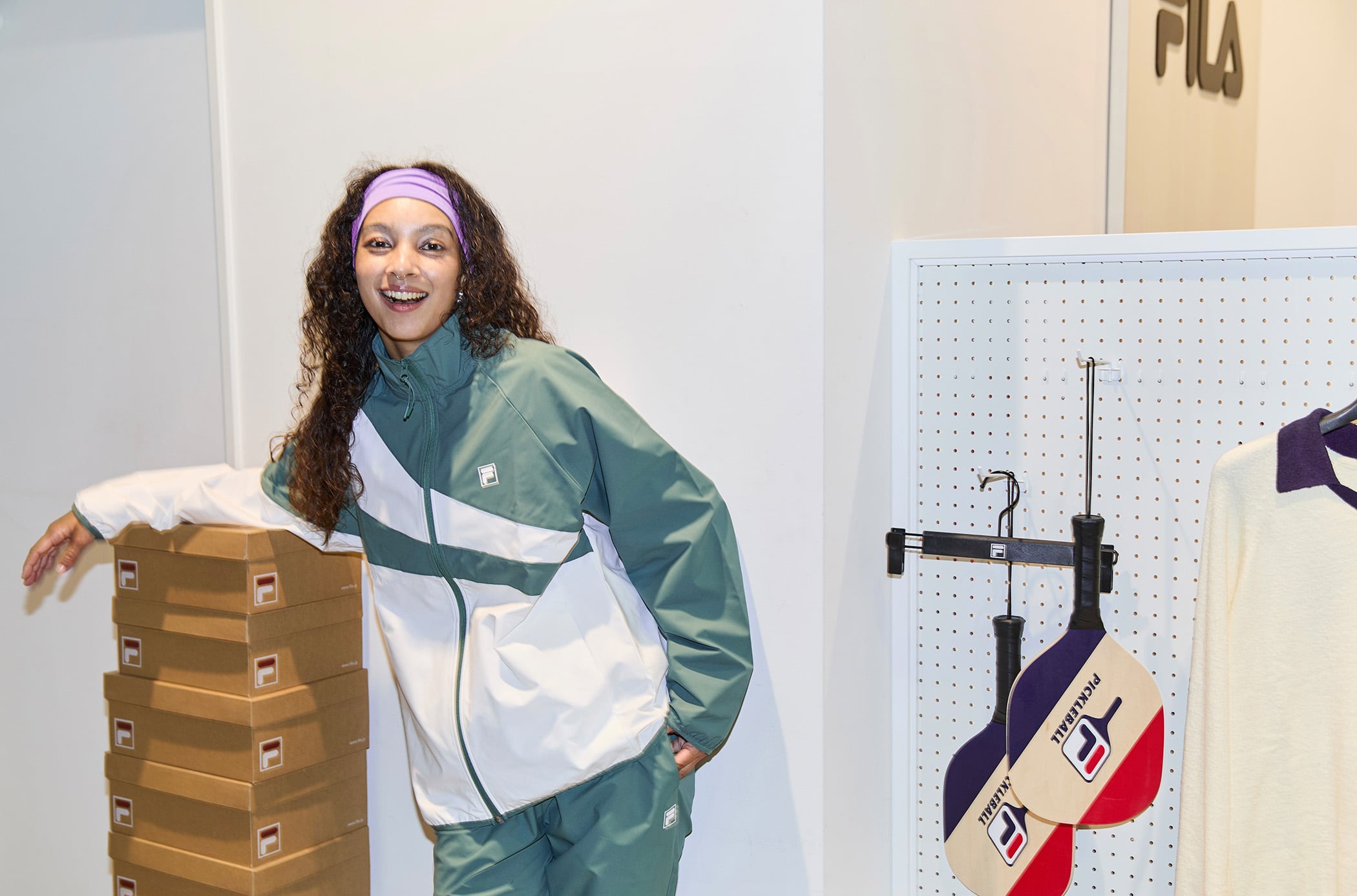 FILAの新店がオープン! 蒼葉えると楽しむ、秋のスポーツスタイル。