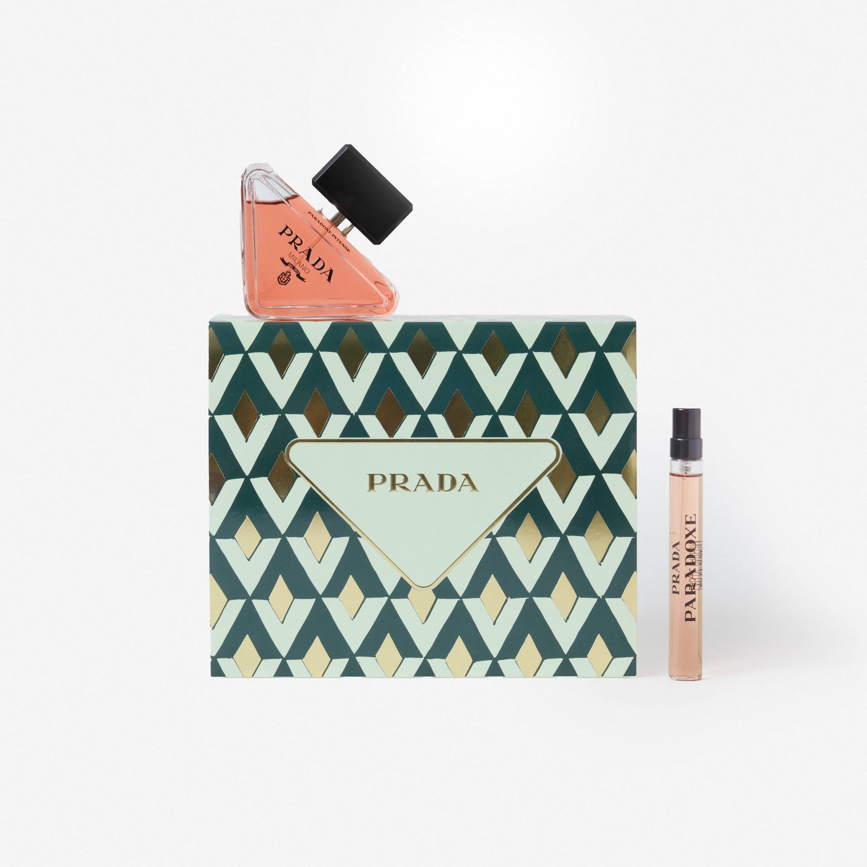 プラダ ビューティのホリデーコフレ