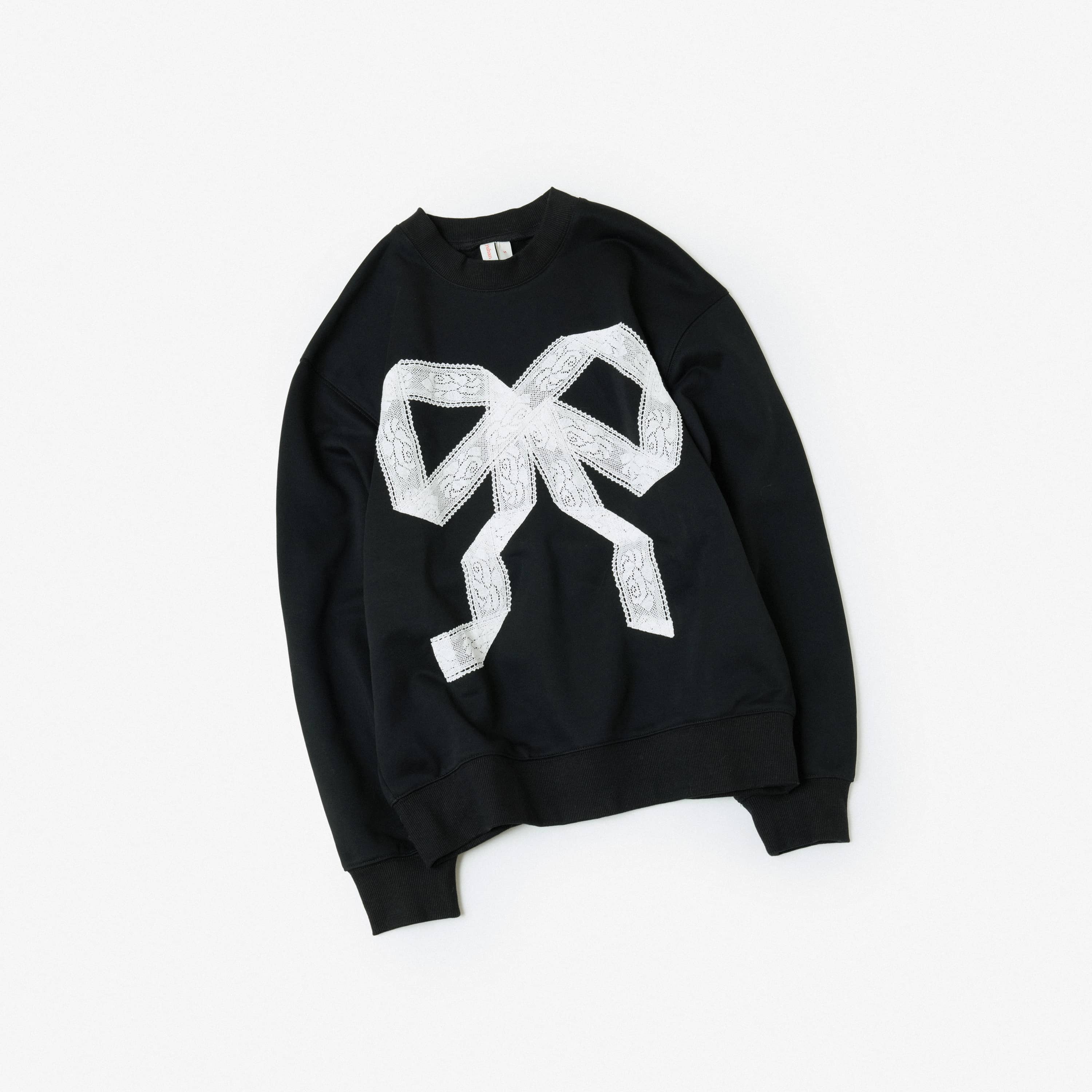 エディットフォールル × ユハン・ワンのスウェット