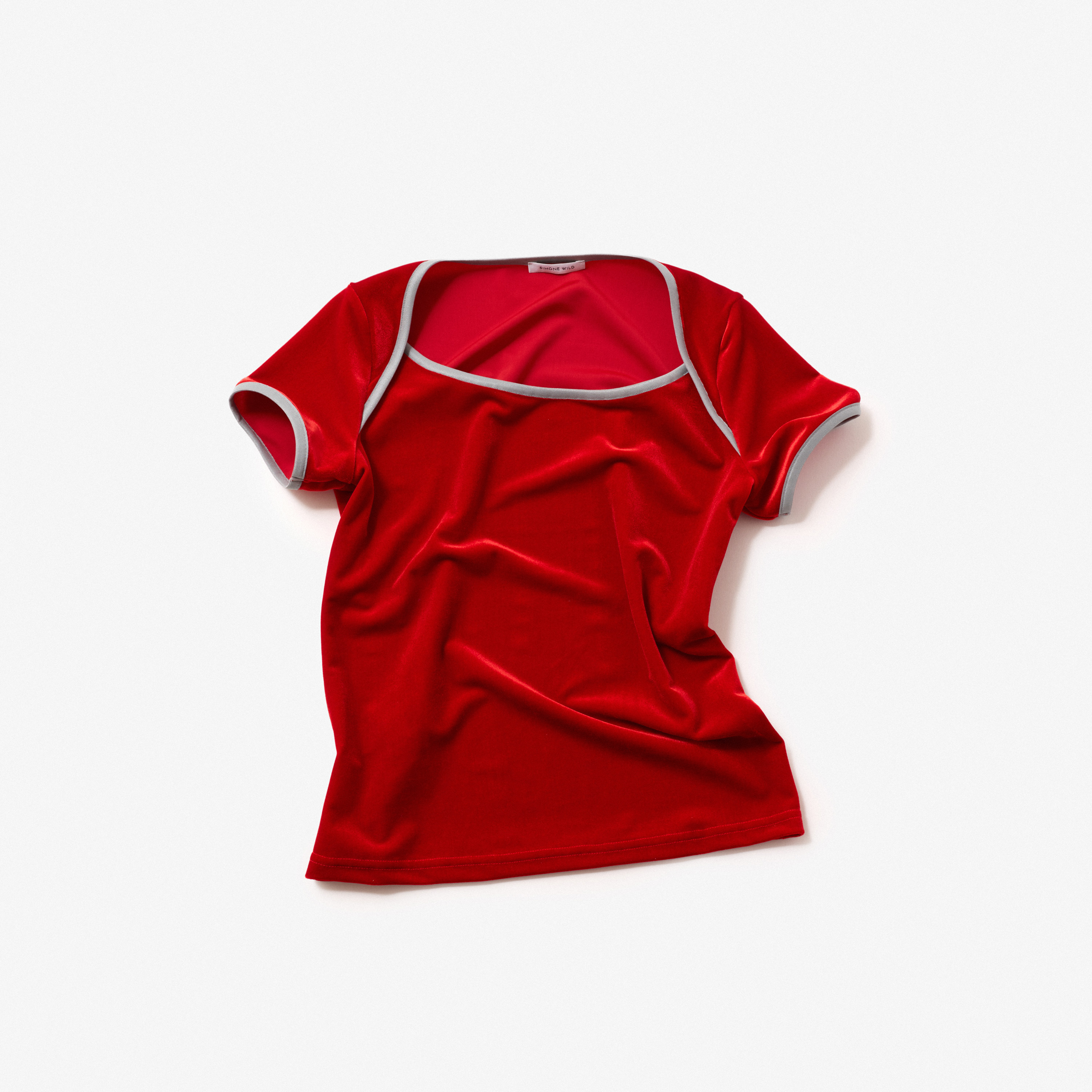 シモーネ ワイルドのTシャツ