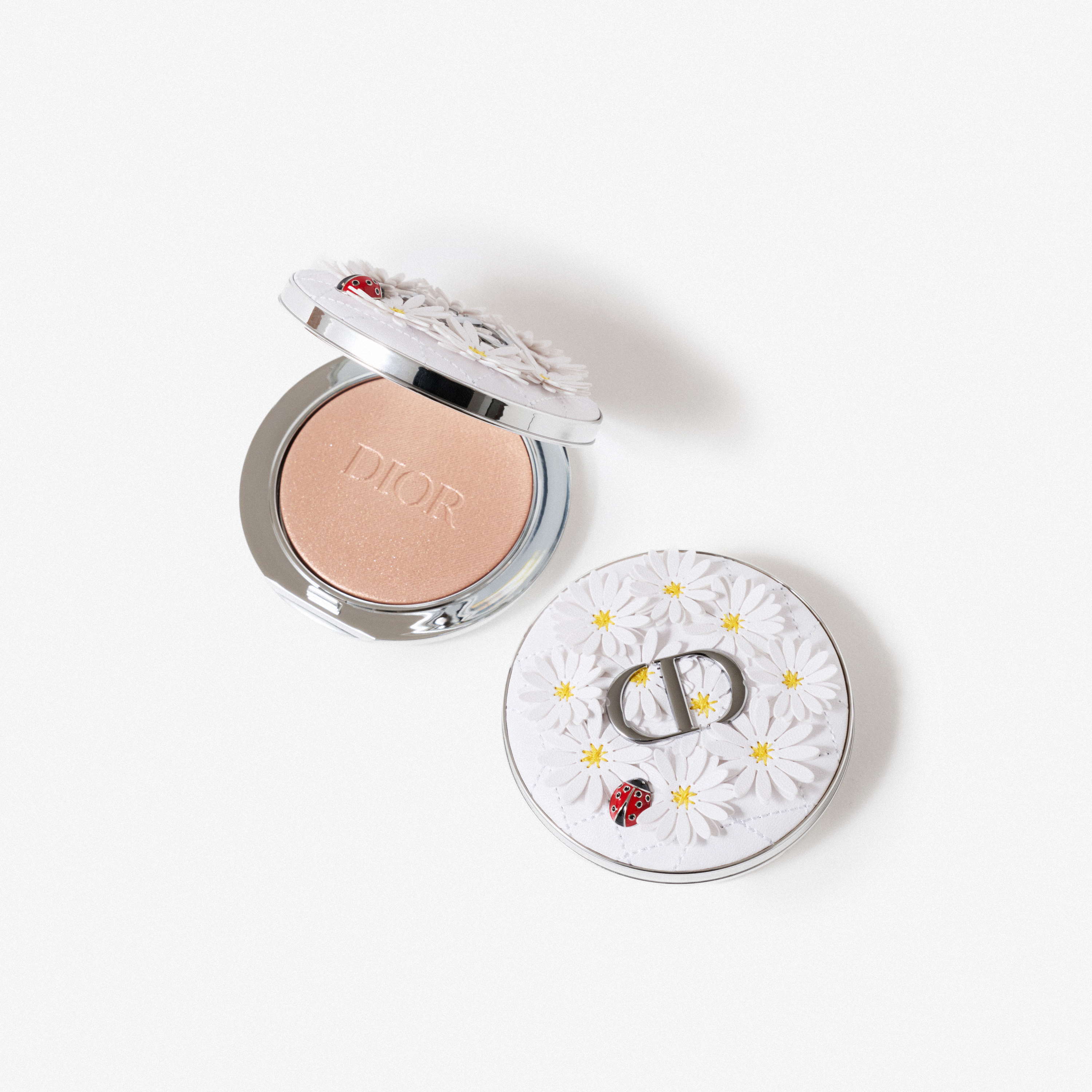 ディオールのハイライター