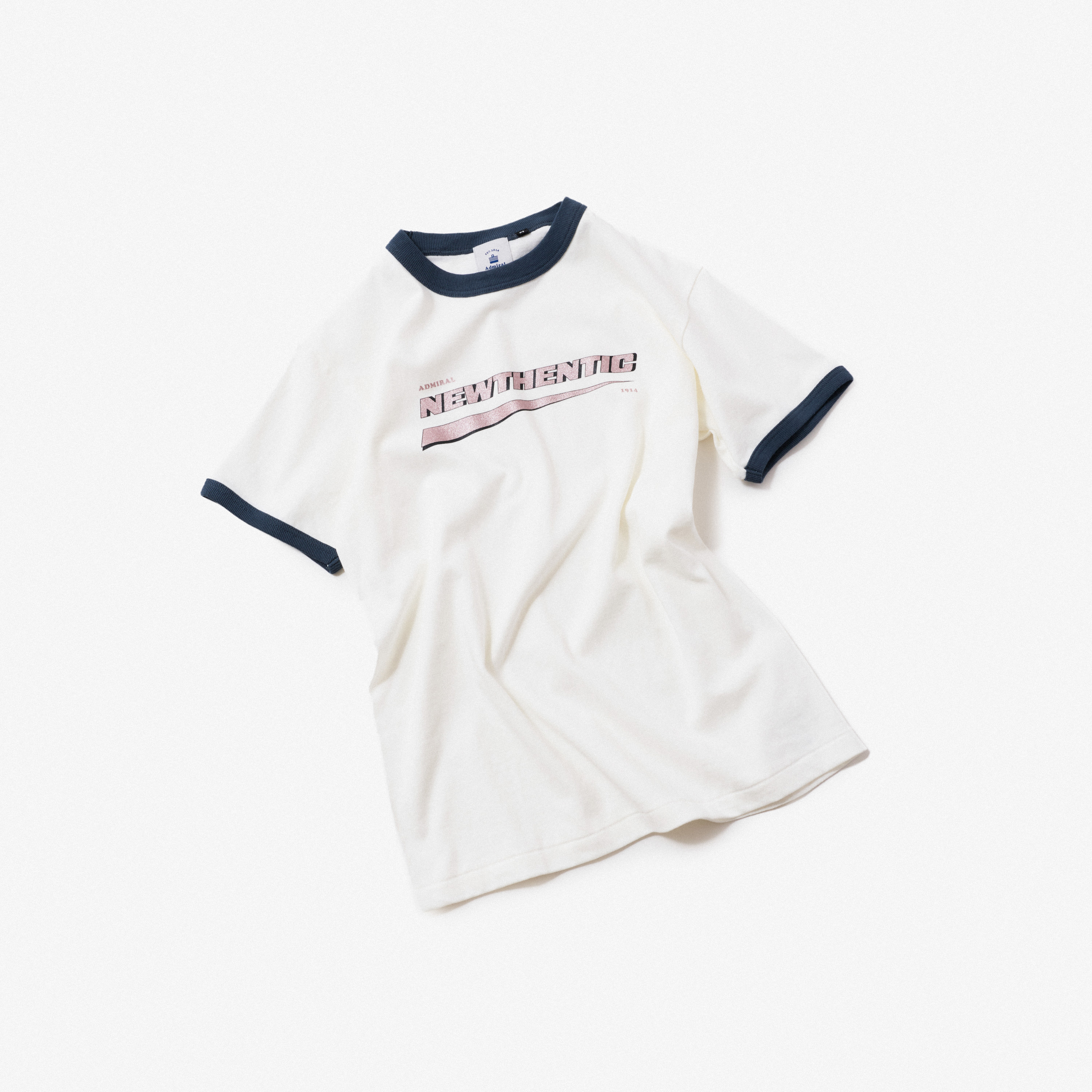 アドミラルのTシャツ