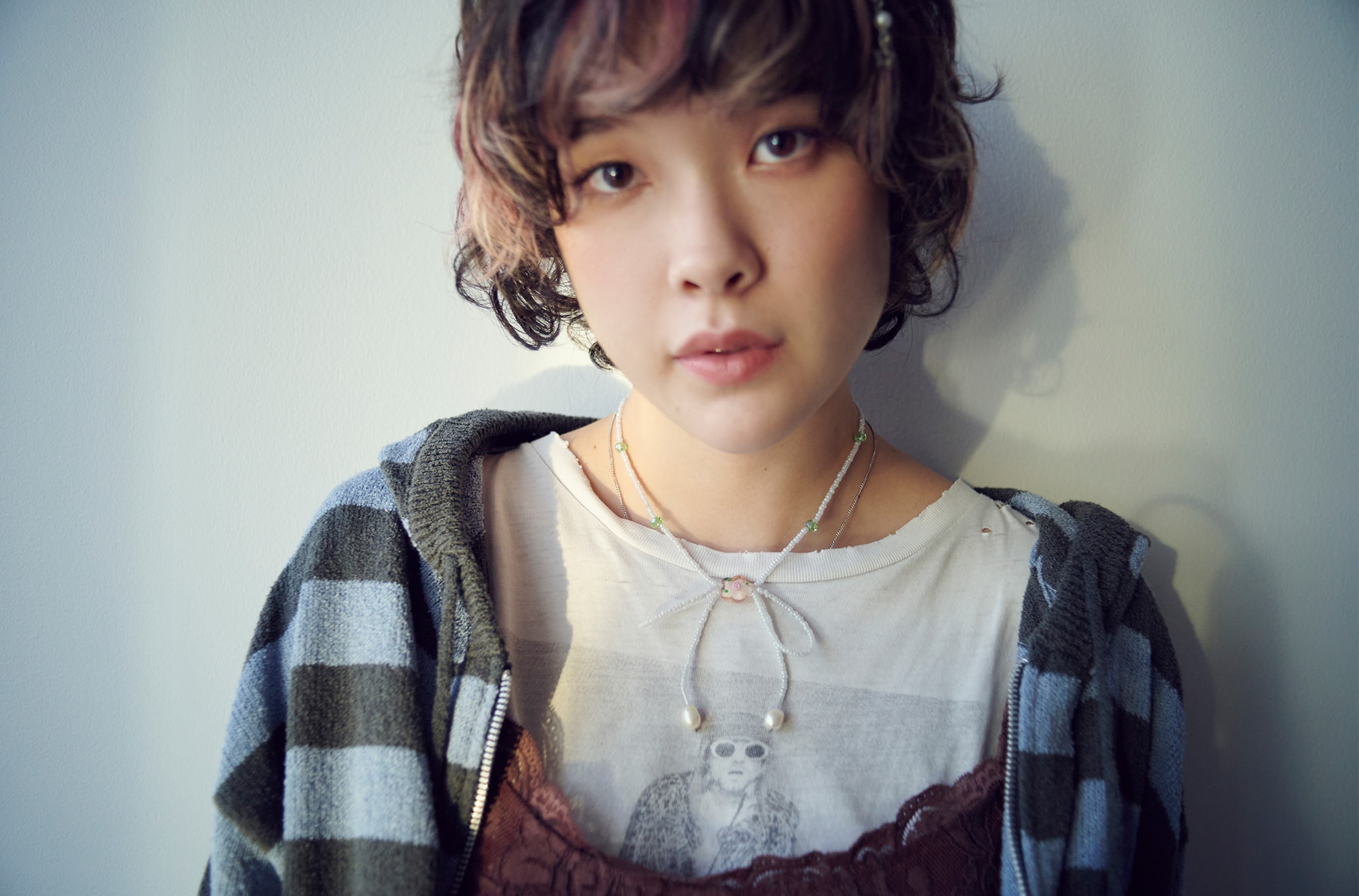 “ありのまま”をさらけ出す、MEI SEMONESの音楽。